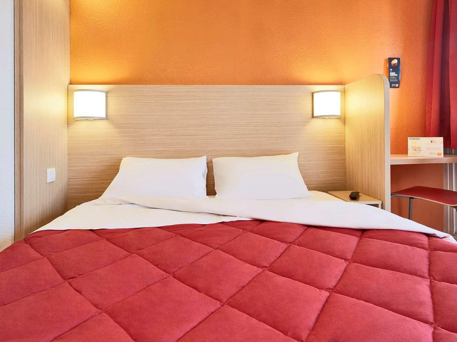 Premiere Classe Montpellier Ouest - St Jean De Vedas Saint-Jean-de-Védas Exteriör bild