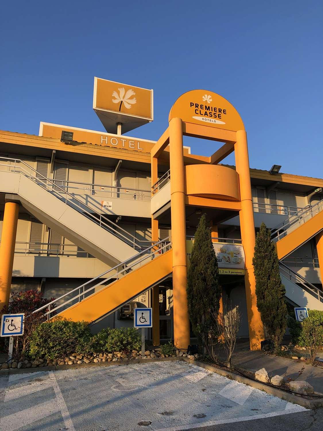 Premiere Classe Montpellier Ouest - St Jean De Vedas Saint-Jean-de-Védas Exteriör bild